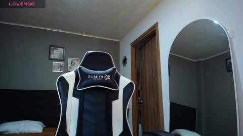 Snapshot of bryan_oficials chatting on 12.26.24 bryan_oficials online show from 12.26.24