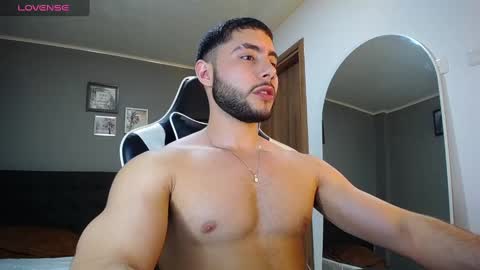 Snapshot of bryan_oficials chatting on 12.28.24 bryan_oficials online show from 12.28.24