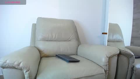 Snapshot of bryan_oficials chatting on 02.01.25 bryan_oficials online show from 02.01.25