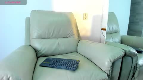 Snapshot of bryan_oficials chatting on 03.03.25 bryan_oficials online show from 03.03.25