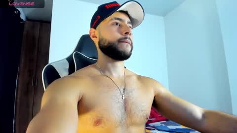 Snapshot of bryan_oficials chatting on 09.22.25 bryan_oficials online show from 09.22.25