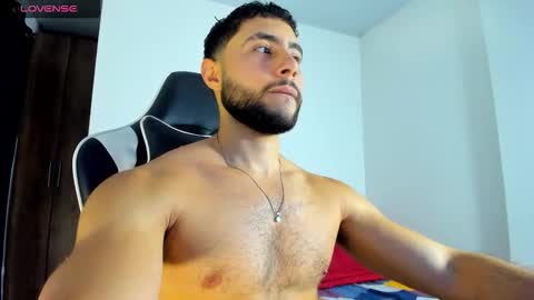 Snapshot of bryan_oficials chatting on 09.29.25 bryan_oficials online show from 09.29.25