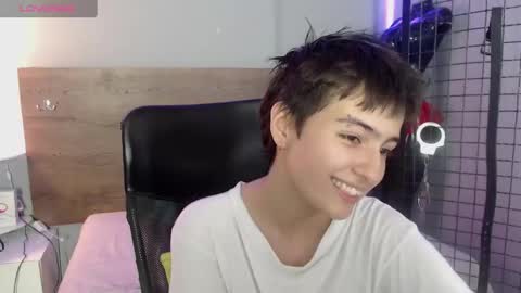 Snapshot of bryce_evans chatting on 12.17.24 B R Y C E  online show from 12.17.24