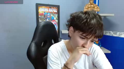 Snapshot of bryce_evans chatting on 01.21.25 B R Y C E  online show from 01.21.25