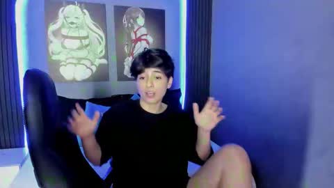 Snapshot of bryce_evans chatting on 10.13.25 B R Y C E  online show from 10.13.25