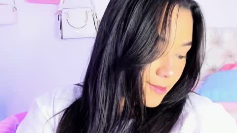 Snapshot of bryonny_ chatting on 02.20.25 Carly online show from 02.20.25