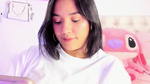 Snapshot of bryonny_ chatting on 03.10.25 Carly online show from 03.10.25