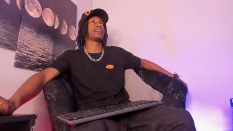 Snapshot of bryxxxon1 chatting on 09.15.25 Bryxon online show from 09.15.25