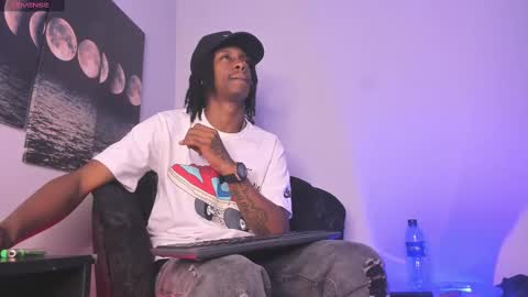 Snapshot of bryxxxon1 chatting on 09.23.25 Bryxon online show from 09.23.25