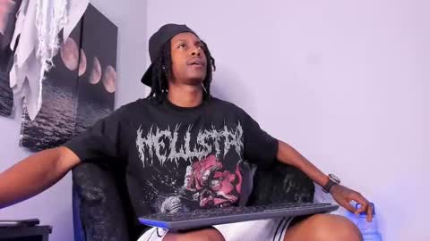 Snapshot of bryxxxon1 chatting on 10.06.25 Bryxon online show from 10.06.25