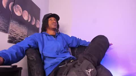 Snapshot of bryxxxon1 chatting on 10.11.25 Bryxon online show from 10.11.25