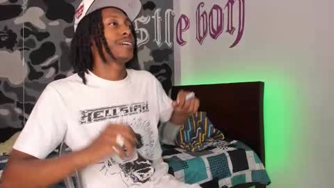 Snapshot of bryxxxon1 chatting on 12.16.25 Bryxon online show from 12.16.25