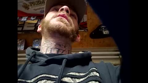 Snapshot of btown3095 chatting on 11.01.25 btown3095 online show from 11.01.25