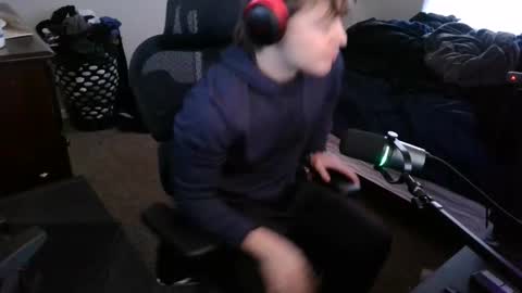 Snapshot of bubblebuttbdn chatting on 11.19.25 BubblebuttBdn online show from 11.19.25