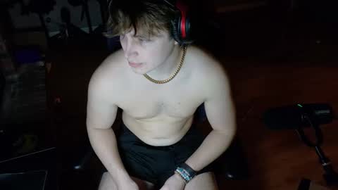 Snapshot of bubblebuttbdn chatting on 03.22.26 BubblebuttBdn online show from 03.22.26