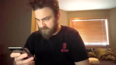 Snapshot of bubblebutthickdick chatting on 01.24.25 bubblebutthickdick online show from 01.24.25