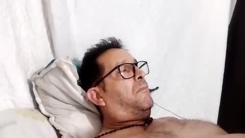 buchs32 online show from 11.22.25