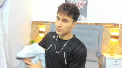 Snapshot of buddy_whitte chatting on 01.17.25 Buddy Whitte online show from 01.17.25