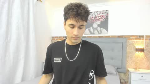 Snapshot of buddy_whitte chatting on 01.22.25 Buddy Whitte online show from 01.22.25