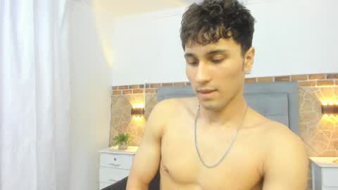 Snapshot of buddy_whitte chatting on 01.29.25 Buddy Whitte online show from 01.29.25