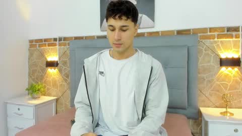 Snapshot of buddy_whitte chatting on 02.20.25 Buddy Whitte online show from 02.20.25