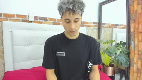 Snapshot of buddy_whitte chatting on 09.19.25 Buddy Whitte online show from 09.19.25