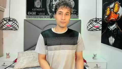 Snapshot of buddy_whitte chatting on 12.15.25 Buddy Whitte online show from 12.15.25