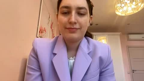 Snapshot of buenabracht chatting on 05.25.26 Kate online show from 05.25.26