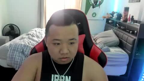 buffsexyman24 online show from 02.19.25