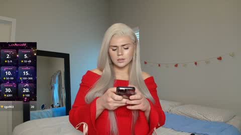 Snapshot of buitifulblonde chatting on 01.21.25 buitifulblonde online show from 01.21.25