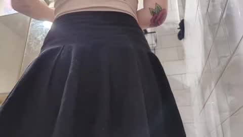 Snapshot of bukkakebae chatting on 03.05.25 bukkakebae online show from 03.05.25