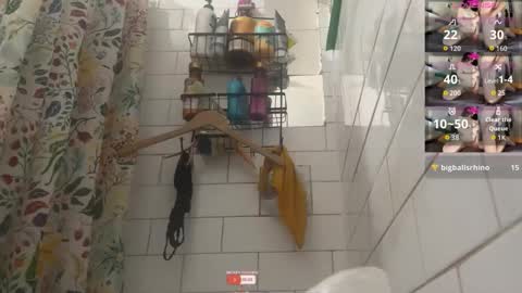 Snapshot of bukkakebae chatting on 09.28.25 bukkakebae online show from 09.28.25