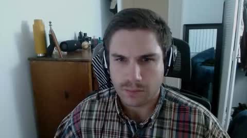 Snapshot of bukkaking69 chatting on 11.25.25 bukkaking online show from 11.25.25