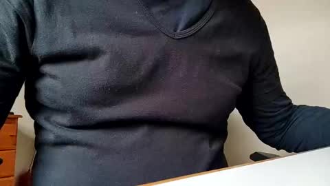 Snapshot of bulkyboners chatting on 12.12.24 ejaculation for 250 online show from 12.12.24