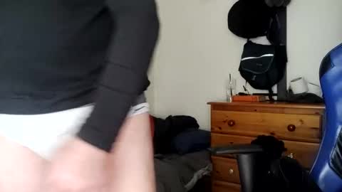 Snapshot of bulkyboners chatting on 09.28.25 ejaculation for 250 online show from 09.28.25