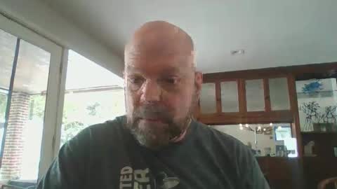 Snapshot of bulldog302w chatting on 02.15.26 bulldog302w online show from 02.15.26