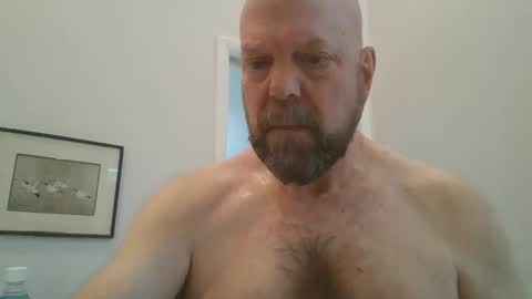 Snapshot of bulldog302w chatting on 02.20.26 bulldog302w online show from 02.20.26