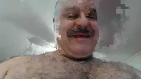 Snapshot of bullmusclejoe chatting on 11.07.25 BullMuscleJoe online show from 11.07.25