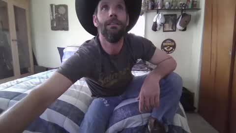 Snapshot of bunkcountry81 chatting on 02.06.25 Bunk online show from 02.06.25