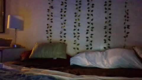 Snapshot of bunny8354367 chatting on 11.06.25 Bunny online show from 11.06.25