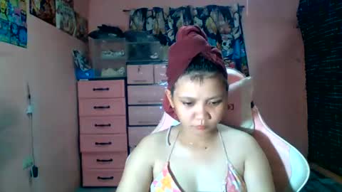 Snapshot of bunny_flower18 chatting on 07.04.26 bunny_flower18 online show from 07.04.26
