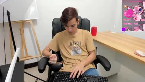 Snapshot of bunny_maxxi chatting on 11.06.25 bunny online show from 11.06.25