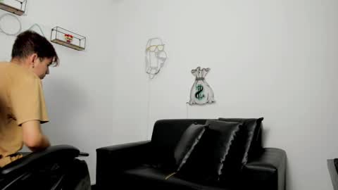 Snapshot of bunny_maxxi chatting on 11.24.25 bunny online show from 11.24.25