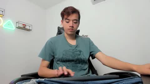 Snapshot of bunny_maxxi chatting on 11.26.25 bunny online show from 11.26.25