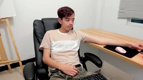 Snapshot of bunny_maxxi chatting on 11.27.25 bunny online show from 11.27.25