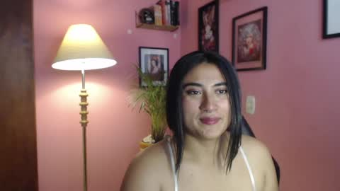 bunnyEmilyR0s33 online show from 04.21.26