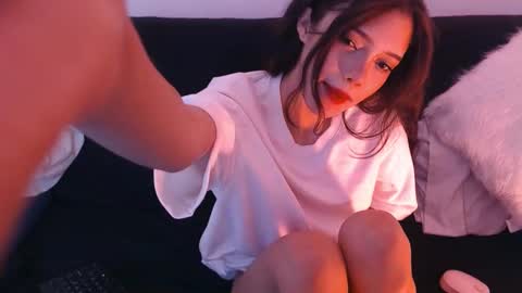 Snapshot of bunnypink2 chatting on 02.25.25 Emma online show from 02.25.25