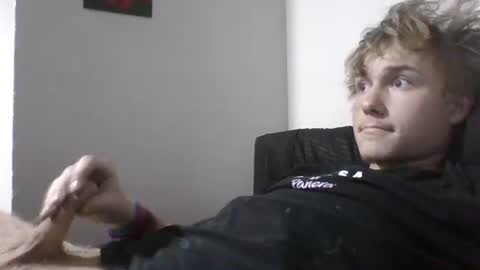 Snapshot of burgraffjosh chatting on 10.21.25 burgraffjosh online show from 10.21.25