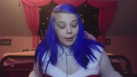 Snapshot of burnthemail chatting on 12.20.25 lilly online show from 12.20.25