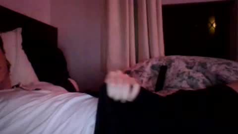 burnttoast6 online show from 11.29.25